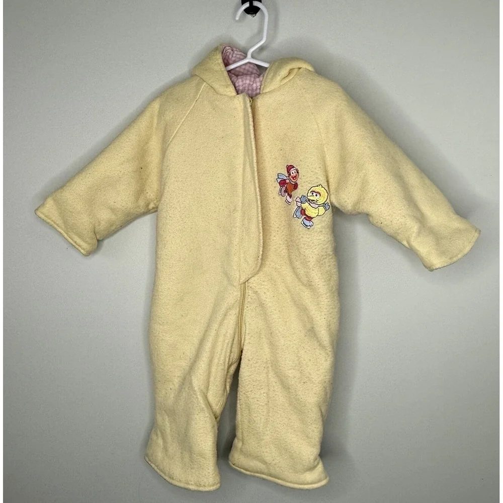 Sesame Street Big Bird Zoey Unisex Baby Winter Bunting Suit 12Mo Yellow Hood EUC
